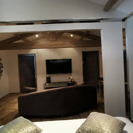 La Dune, & Nuxe Готель 4*